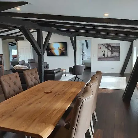 Gutshofwohnung - Speicher-loft *